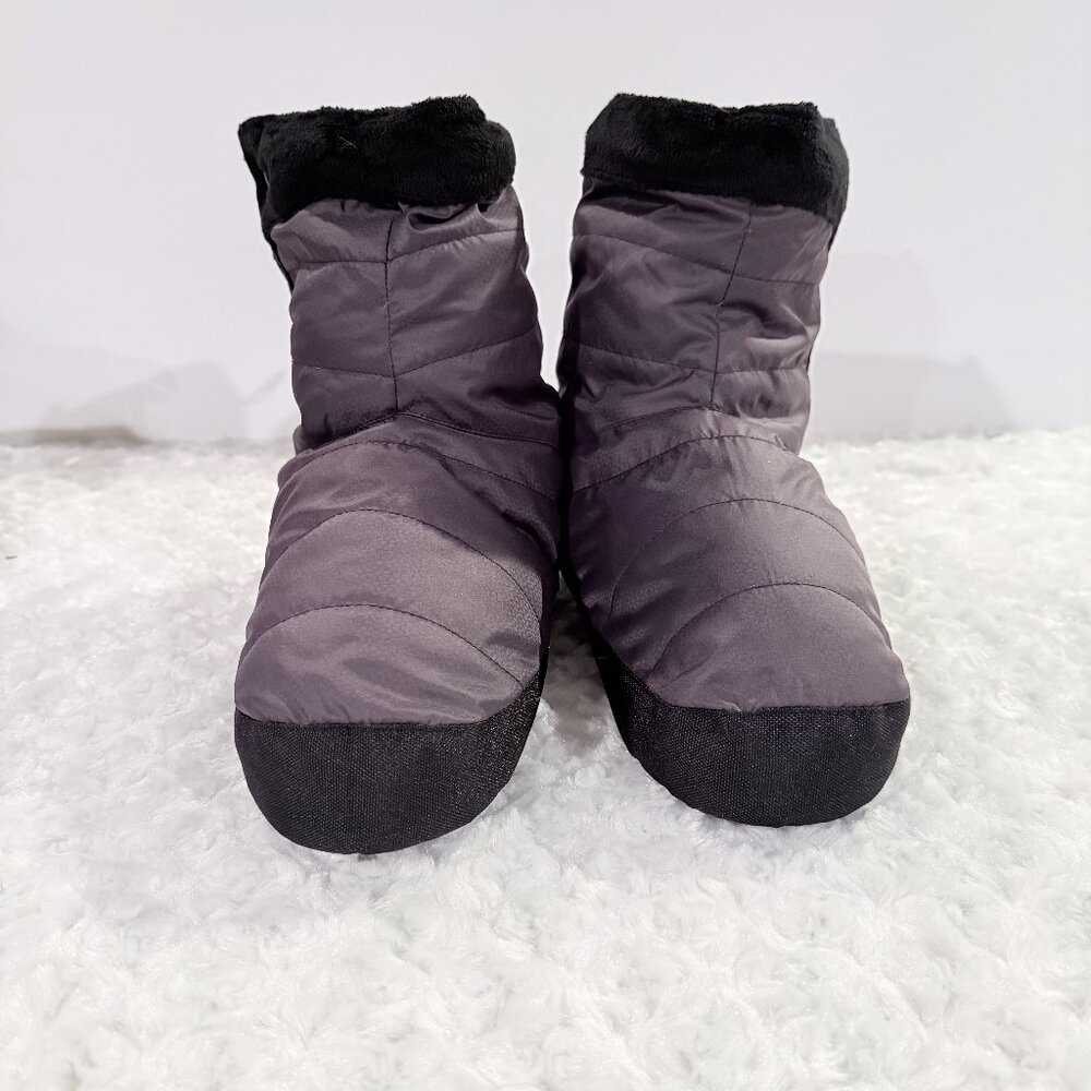 REI Slippers Womens Sz Small Purple Down Booties Camp Cabin Fleece Grip Sole EUC